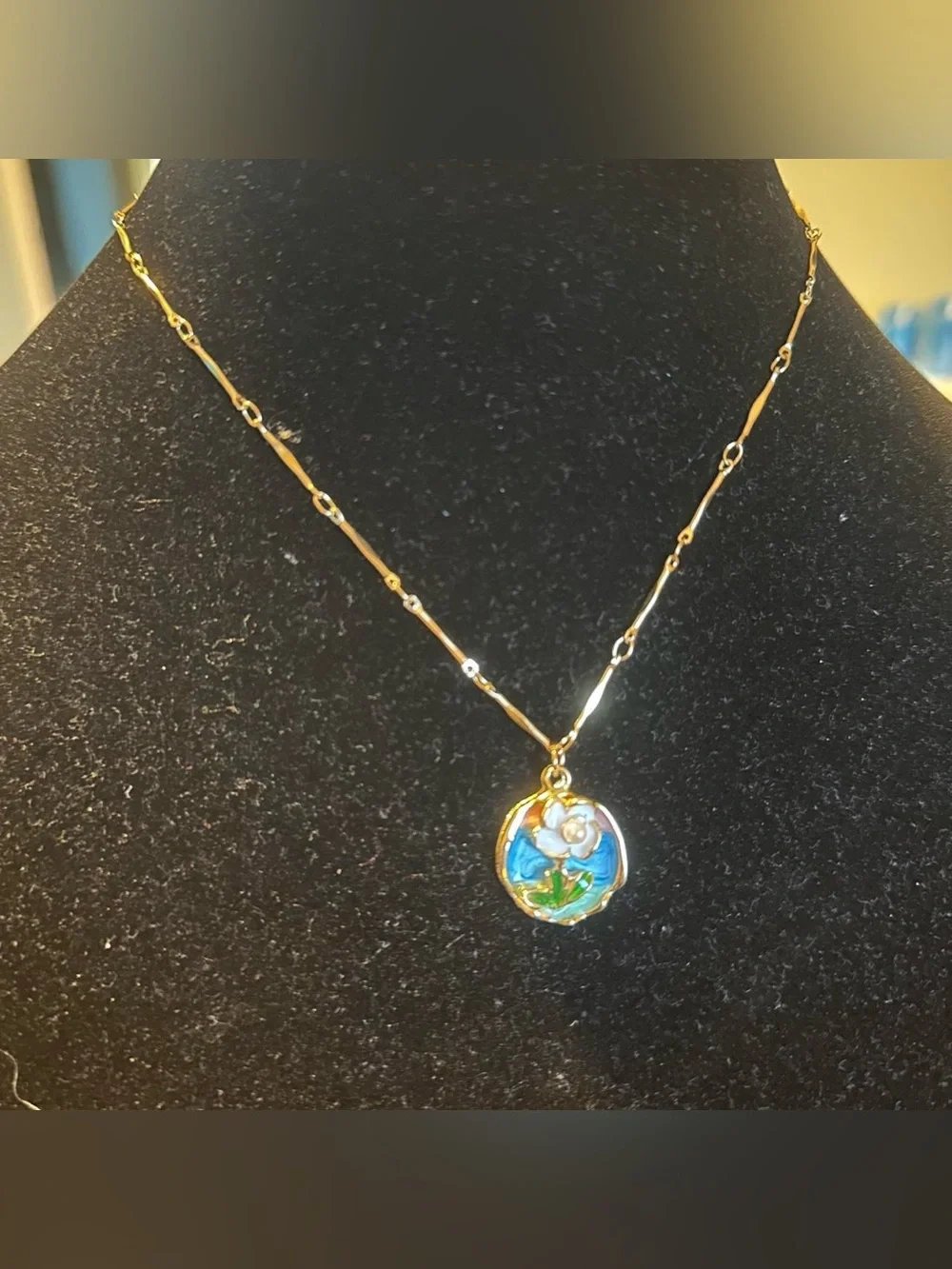 Self handmade 18K gold plated chain & vintage flower oil painting necklace.